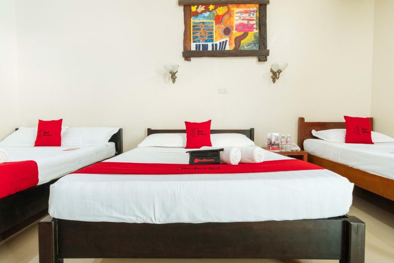 Reddoorz Premium Near Pristine Beach Пуэрто-Принцеса Экстерьер фото